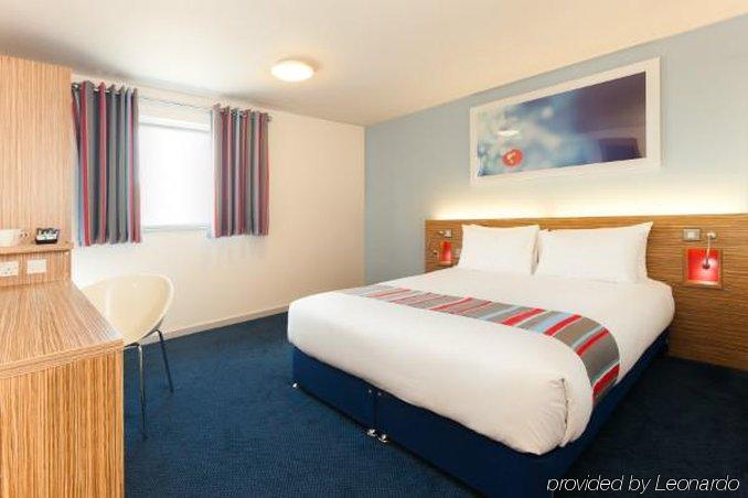Travelodge Dundee Central Hotel Exterior photo
