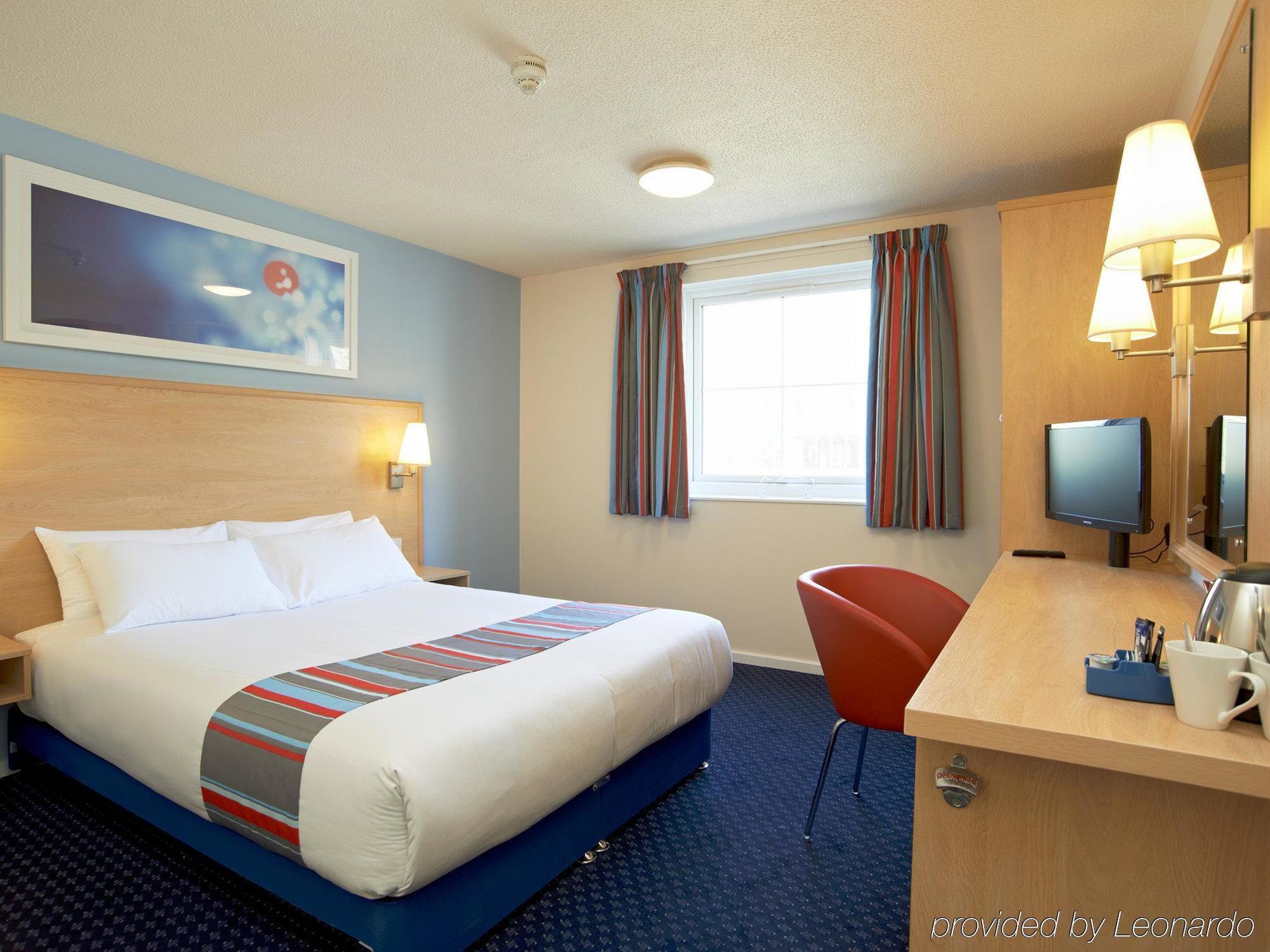 Travelodge Dundee Central Hotel Exterior photo